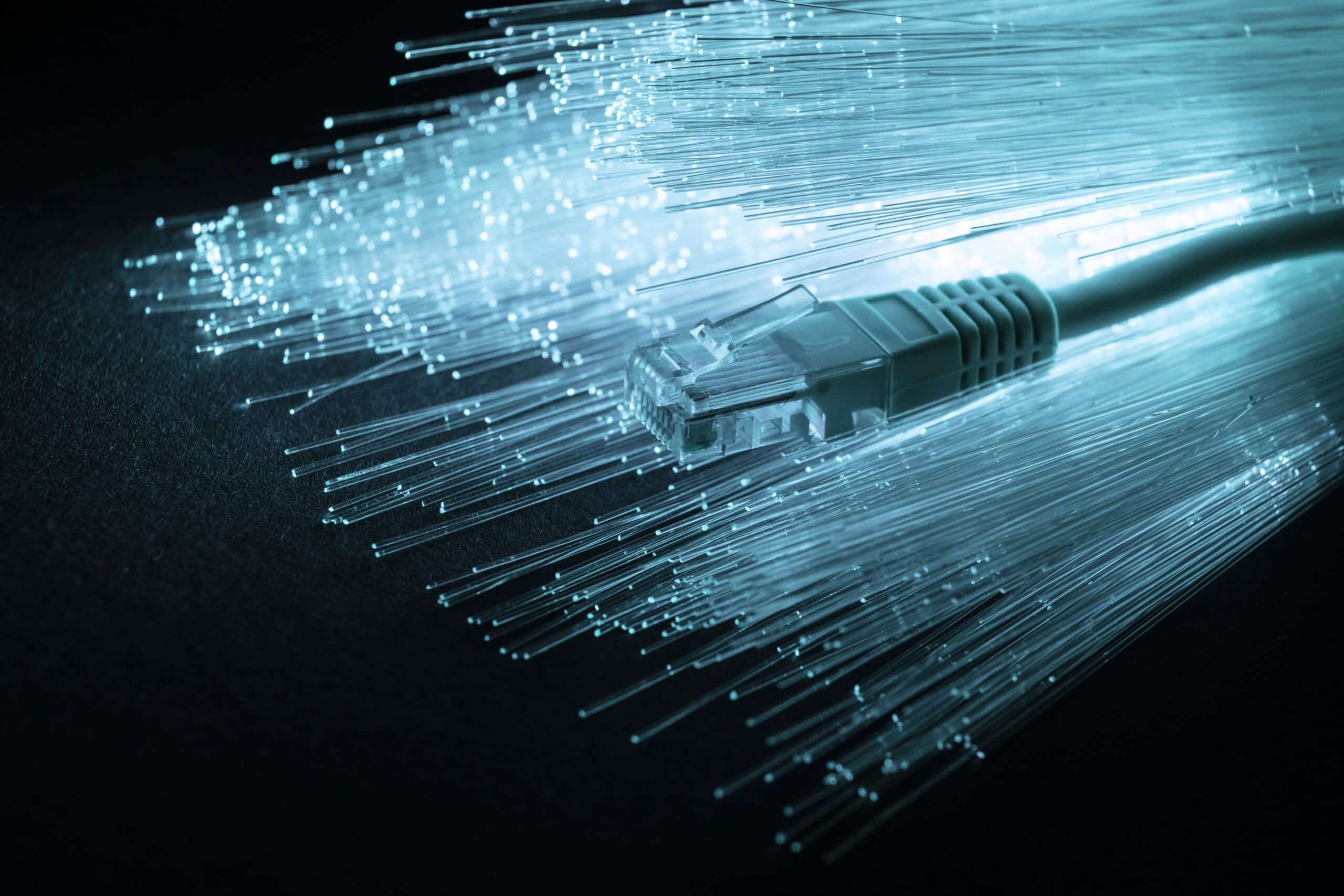fibra óptica 1 Gbps simétrico